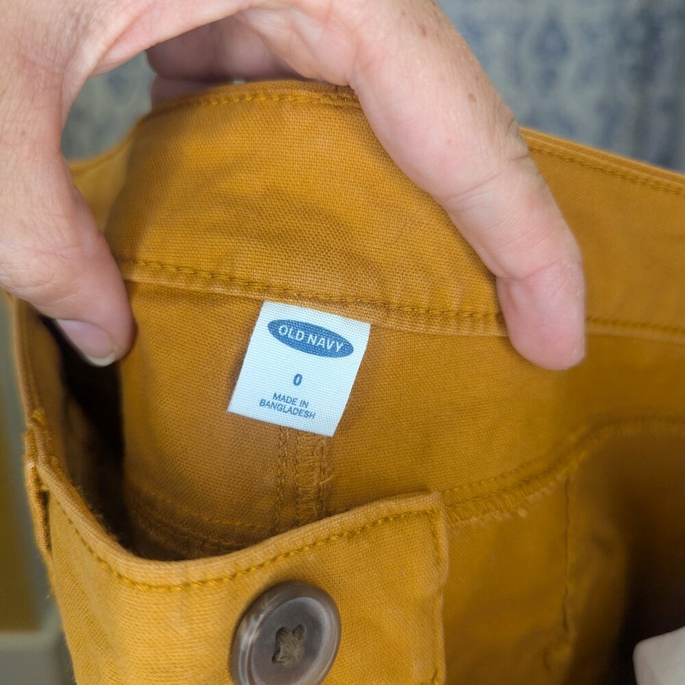 Old Navy Capris - Picture 5 of 5